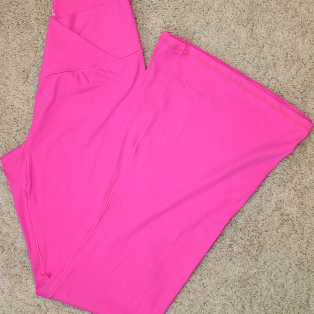 Women’s Hot Pink Flare Leggings